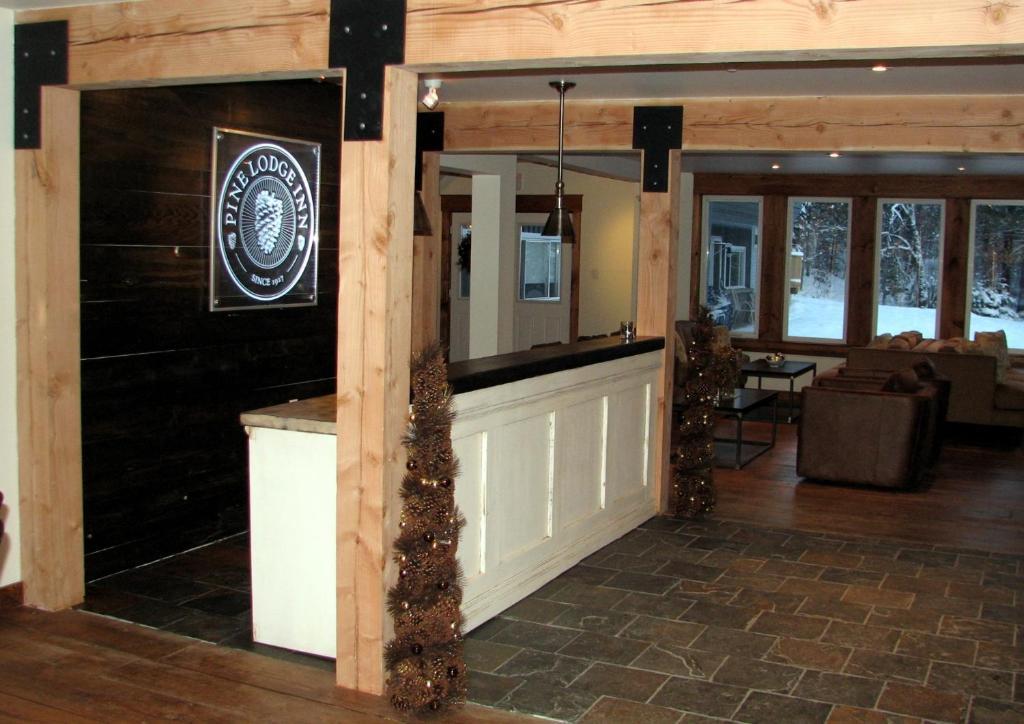 Pine Lodge Muskoka Huntsville Buitenkant foto
