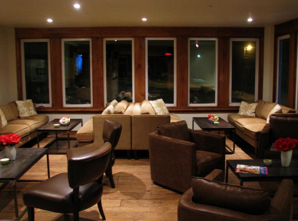 Pine Lodge Muskoka Huntsville Buitenkant foto