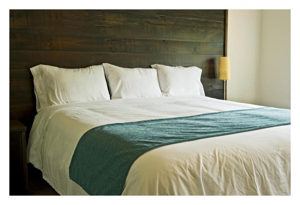 Pine Lodge Muskoka Huntsville Kamer foto