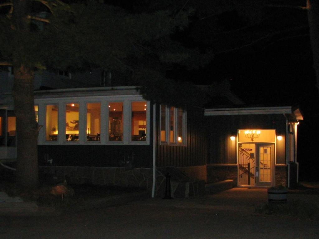 Pine Lodge Muskoka Huntsville Buitenkant foto